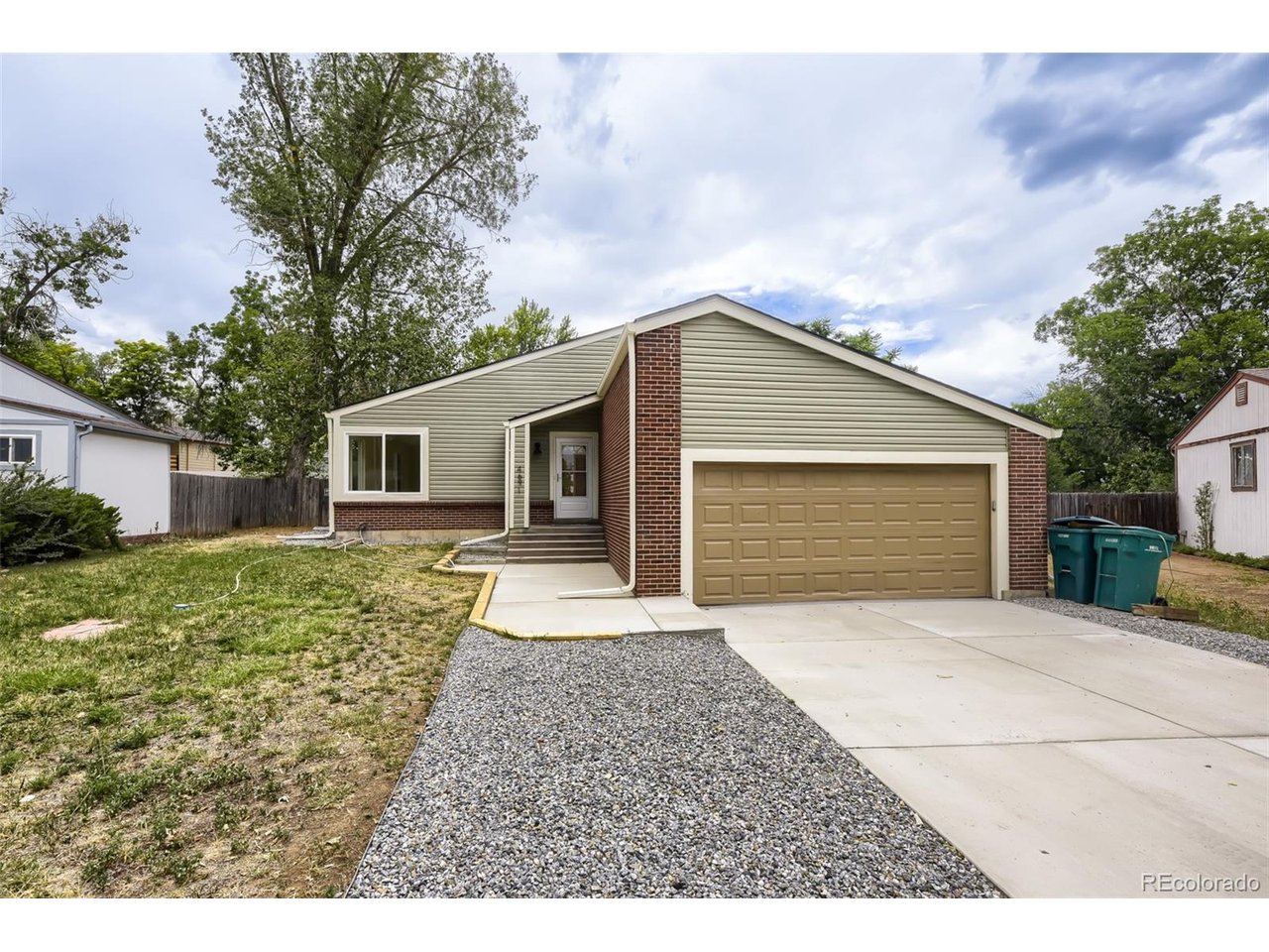 Photo of 4691 S Lewiston Way Aurora CO 80015