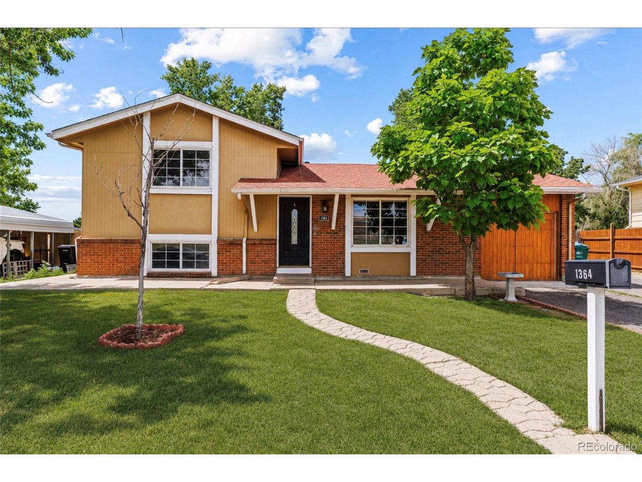 Photo of 1364 Nueva Vista Dr Denver CO 80229