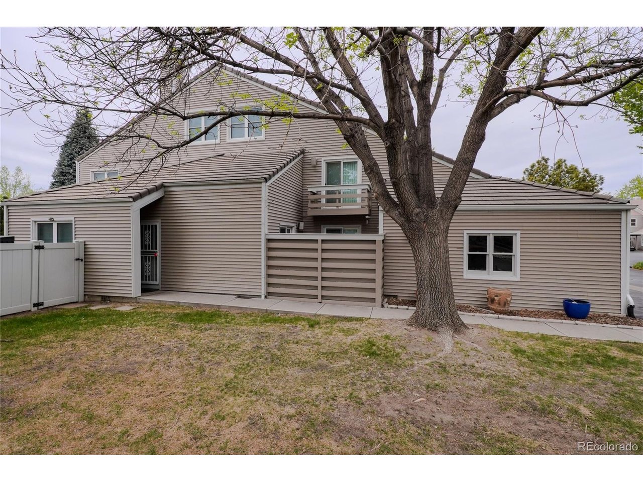 Photo of 2267 S Yosemite Cir Denver CO 80231