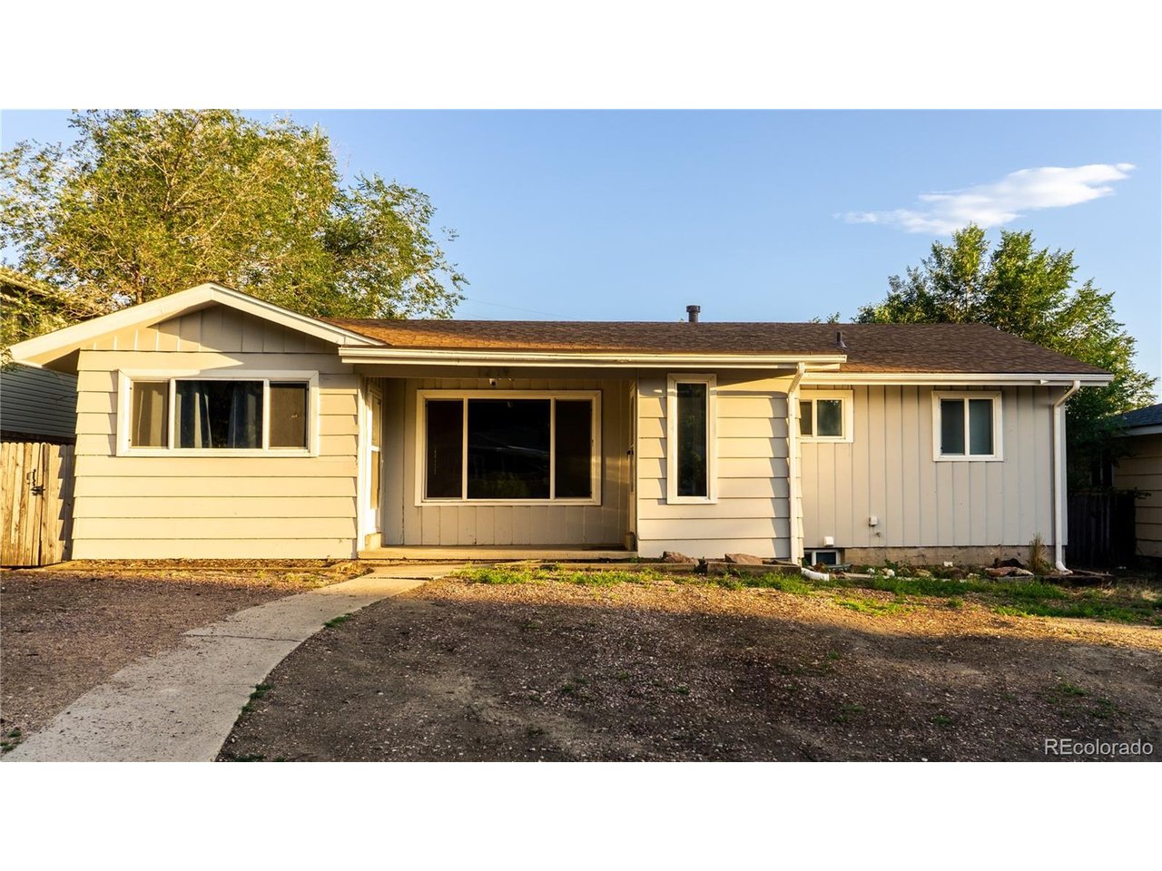 Photo of 1219 Cumberland St Colorado Springs CO 80907