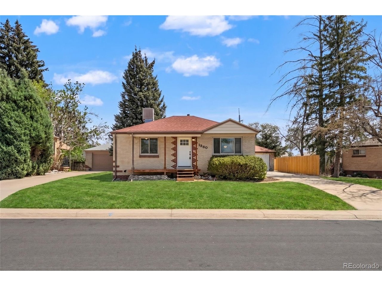 Photo of 1380 S Alcott St Denver CO 80219