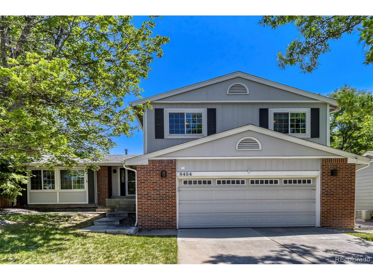 Photo of 8454 Tanglewood St Littleton CO 80126