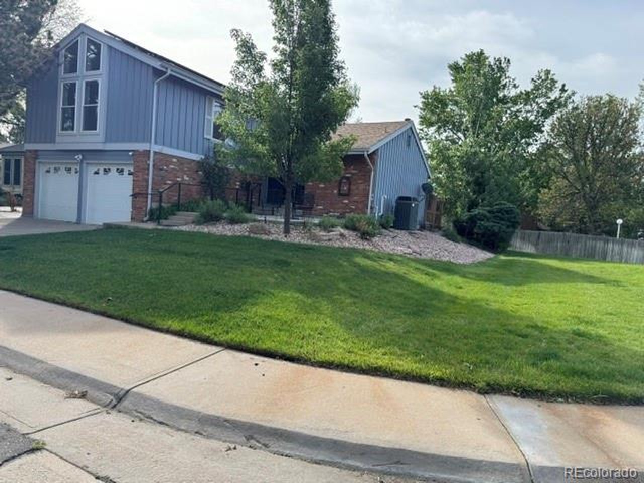 Photo of 11410 E Bates Ct Aurora CO 80014