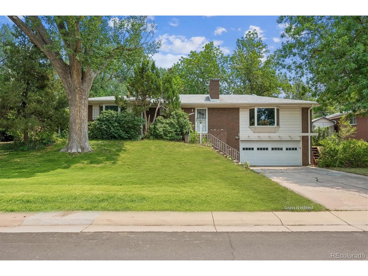 Photo of 6408 S Acoma St Littleton CO 80120