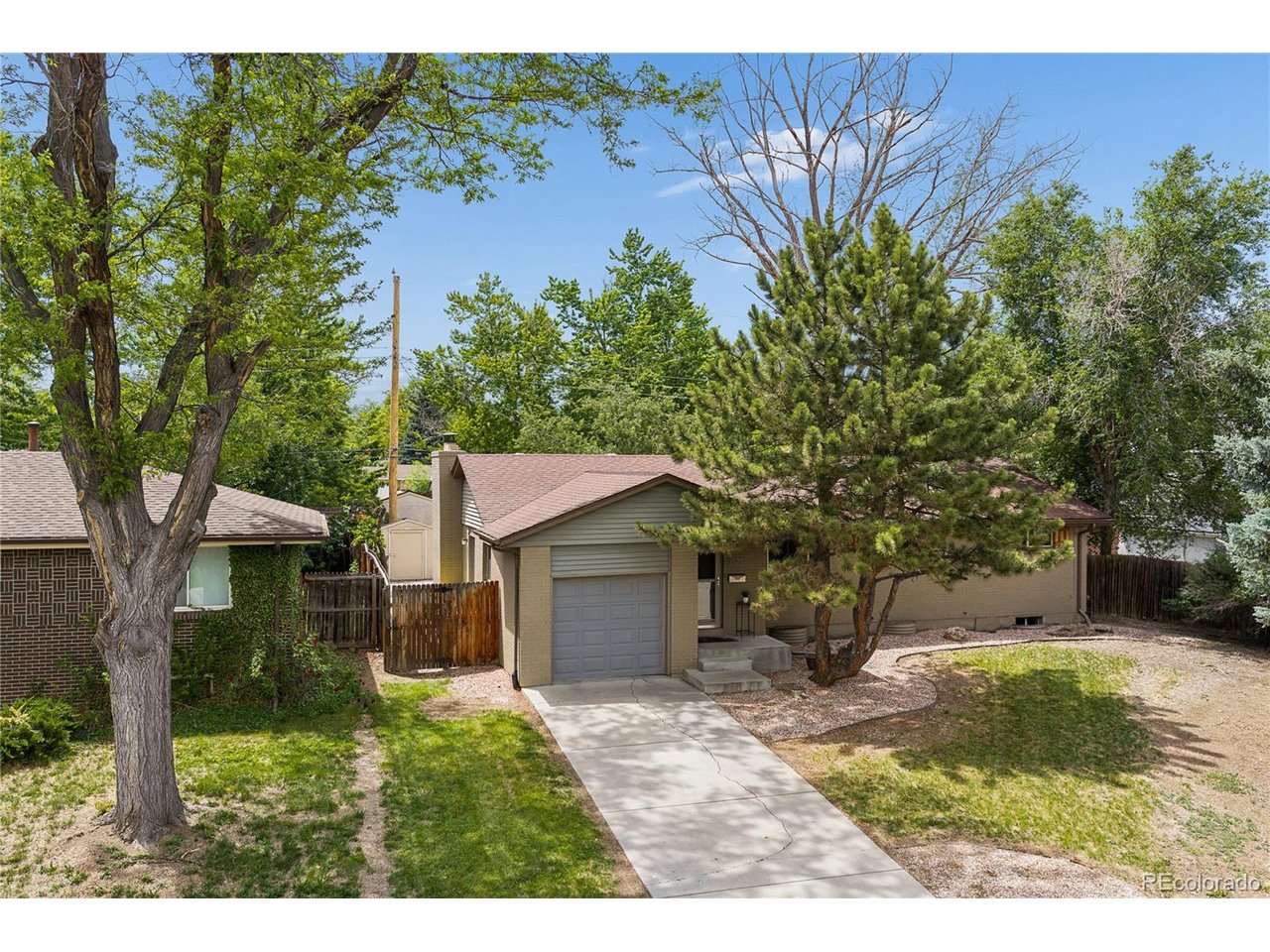 Photo of 1521 S Carr St Lakewood CO 80232