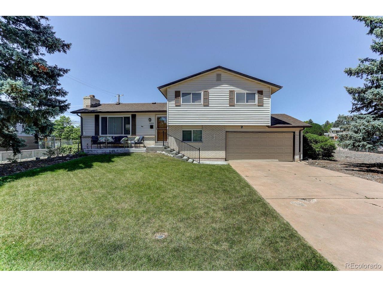 Photo of 6000 W Canyon Dr Littleton CO 80128