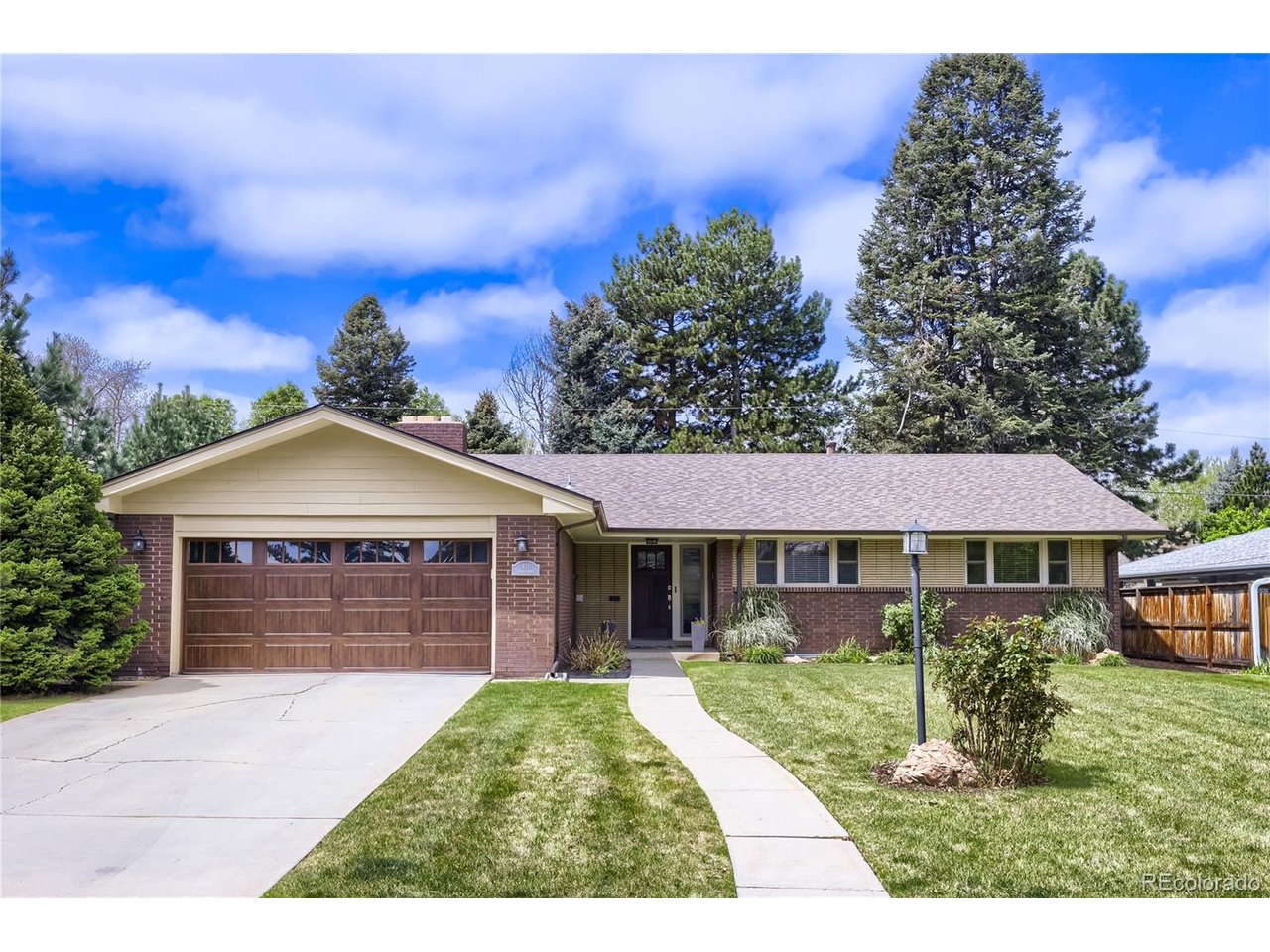 Photo of 411 Leyden St Denver CO 80220