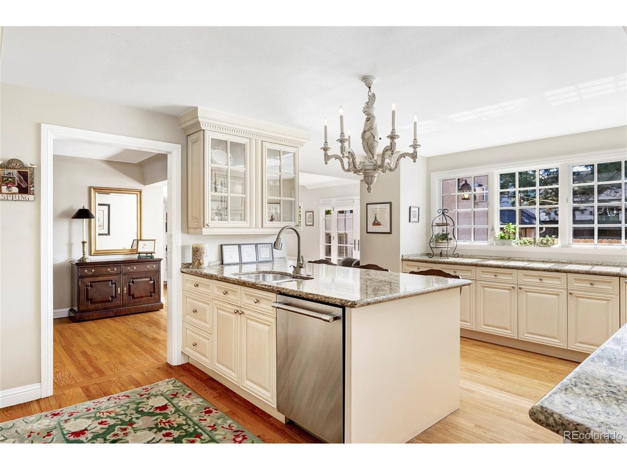 Photo of 950 S Elizabeth St Denver CO 80209