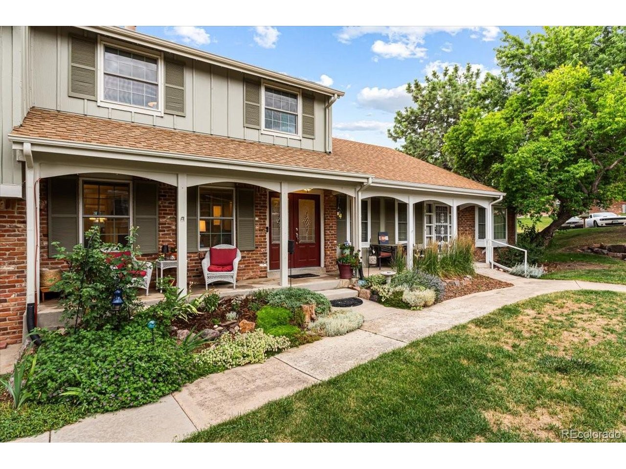 Photo of 2719 E Geddes Pl Littleton CO 80122
