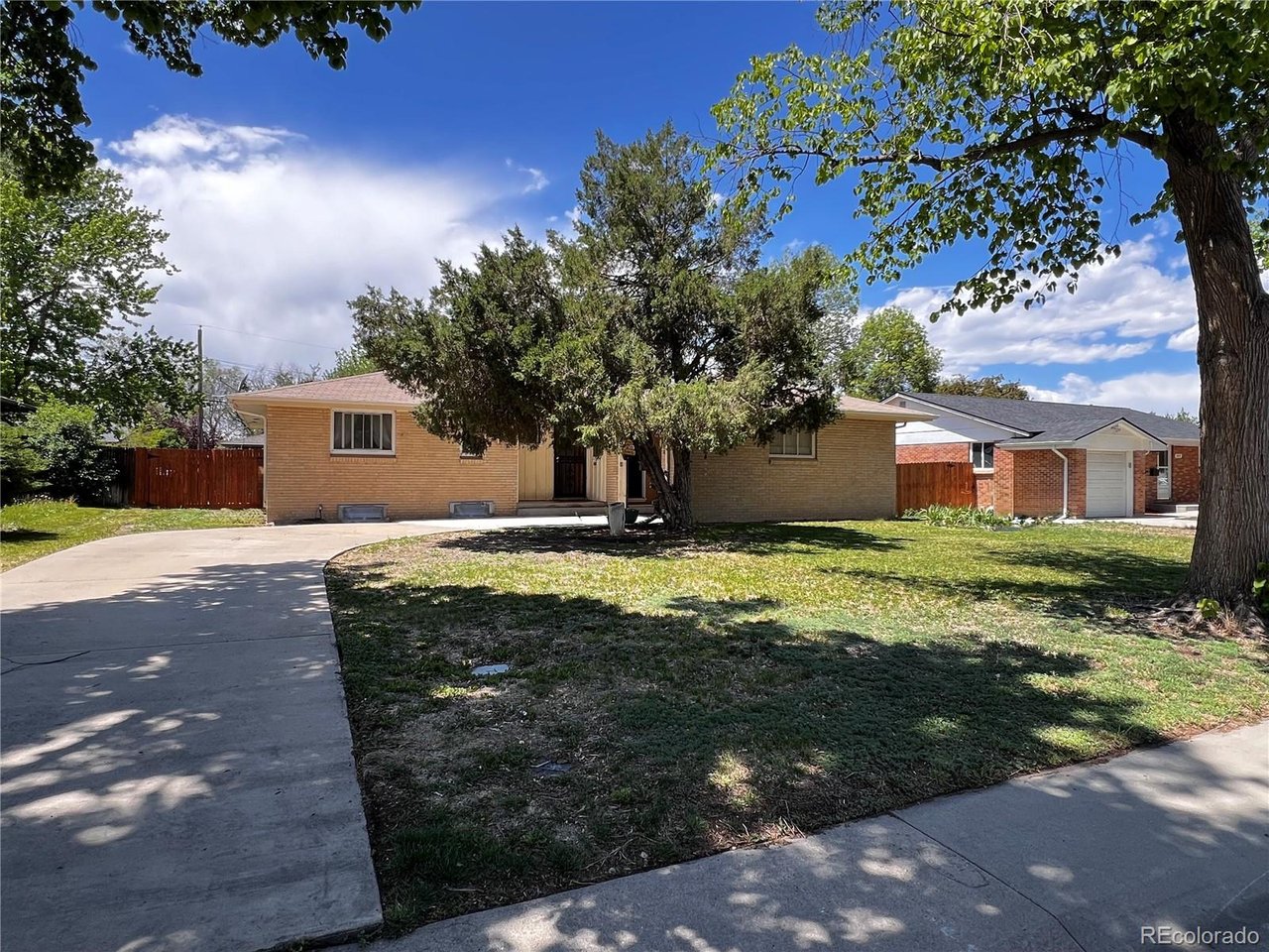 Photo of 535 Kenton St Aurora CO 80010