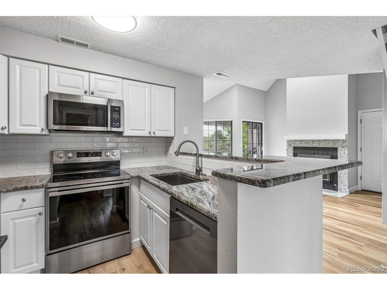 Photo of 844 S Vance St #F Lakewood CO 80226