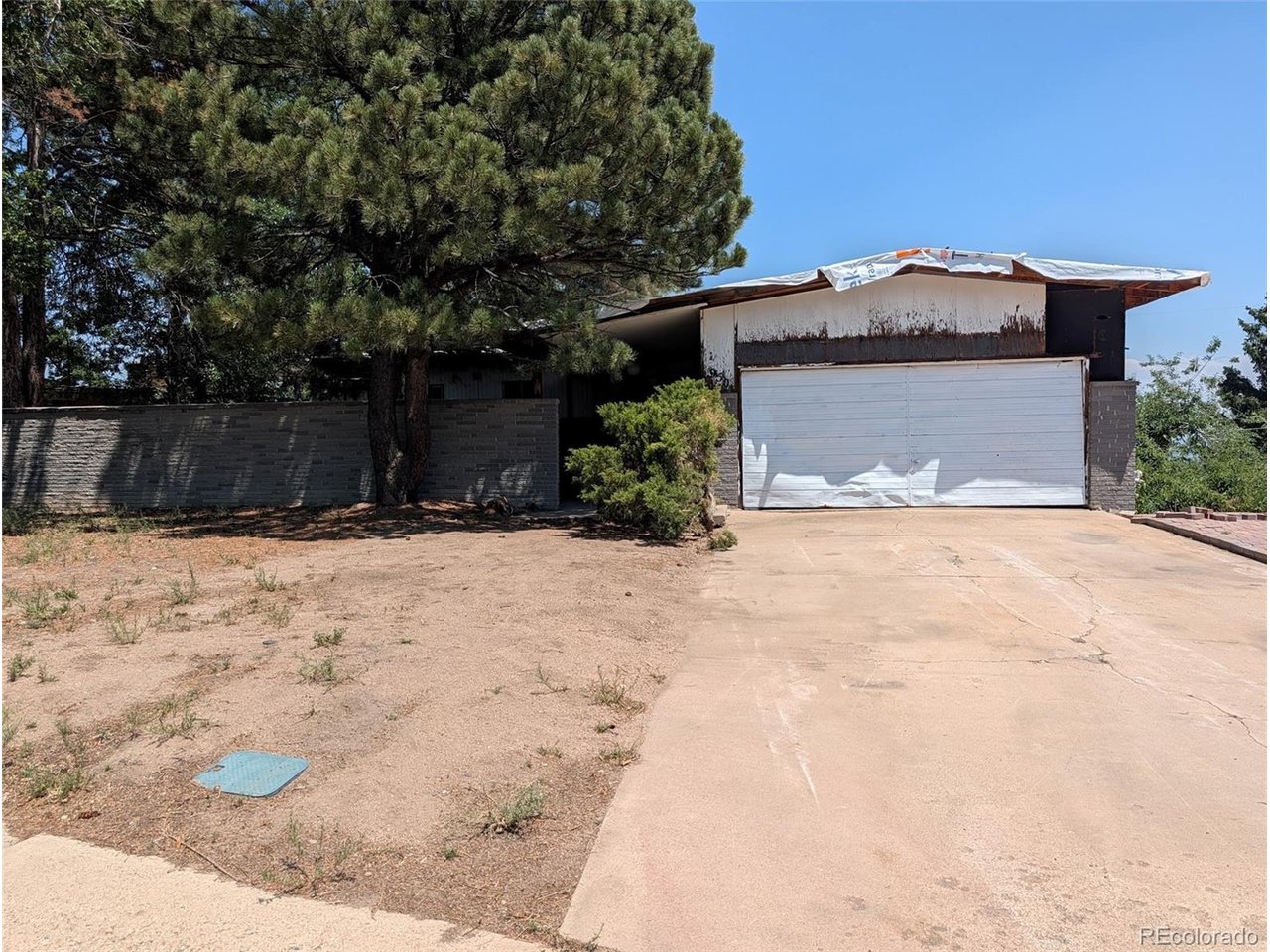 Photo of 950 S Foothill Dr Denver CO 80228