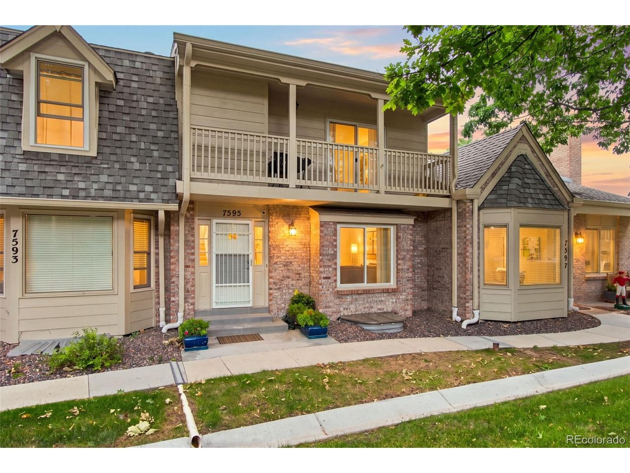 Photo of 7595 S Cove Cir Centennial CO 80122