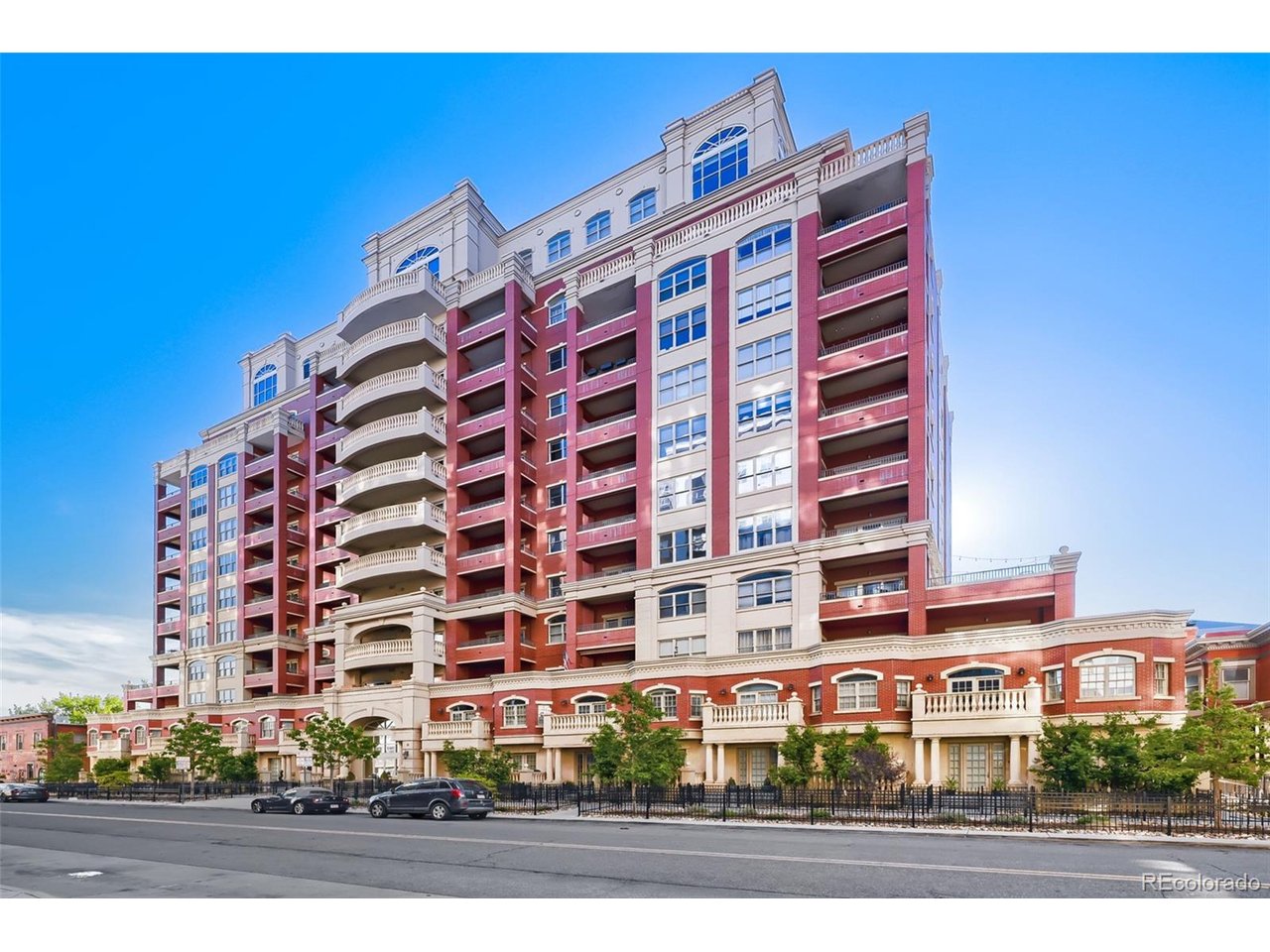Photo of 1950 N Logan St #807 Denver CO 80203
