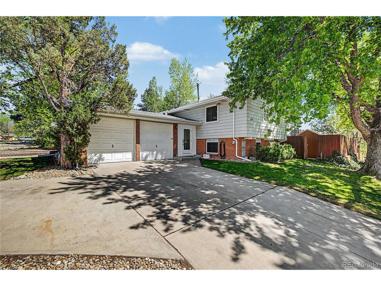 Photo of 2450 S Jamaica St Aurora CO 80014