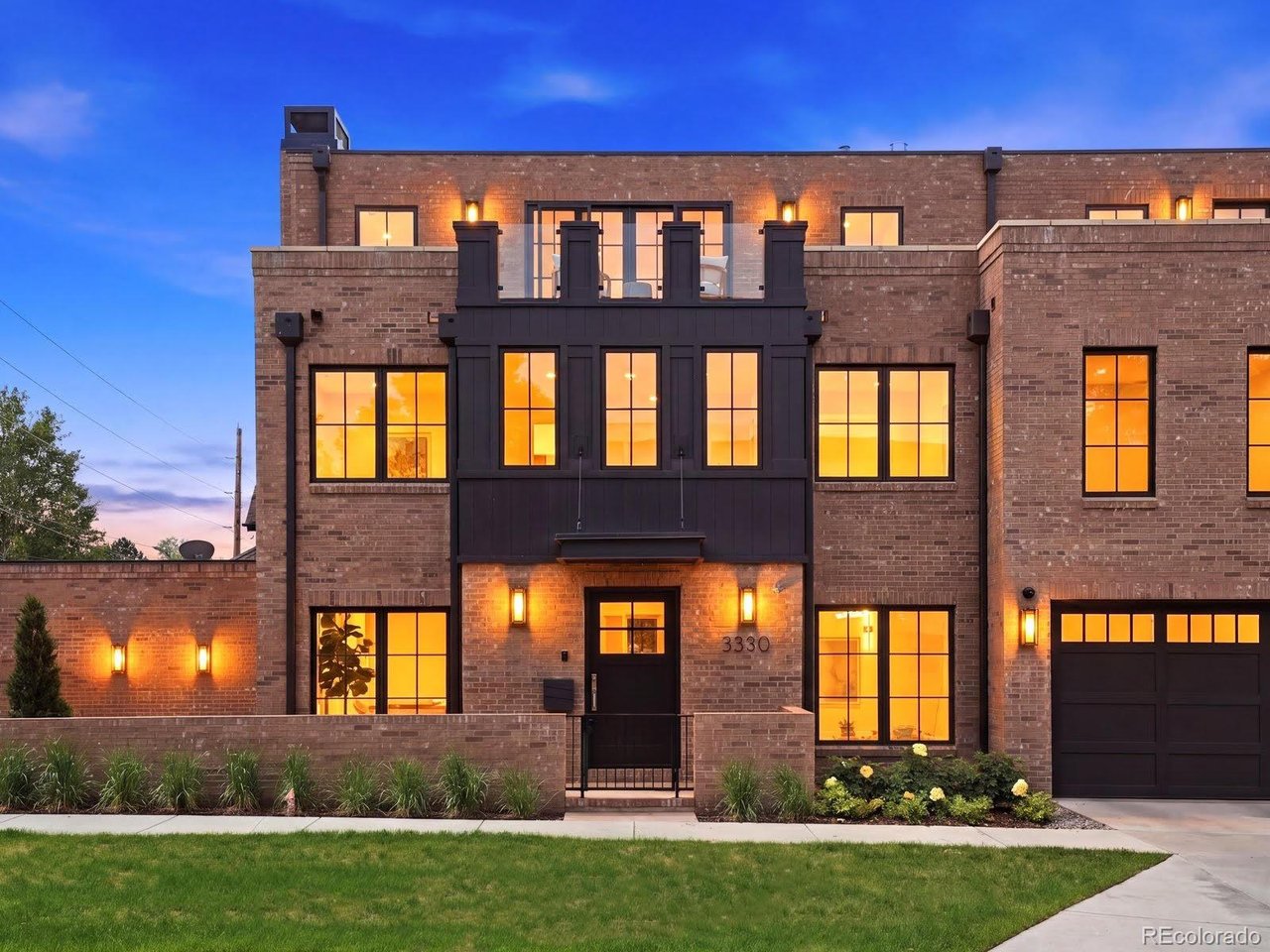 Photo of 3330 E 4th Ave Denver CO 80206