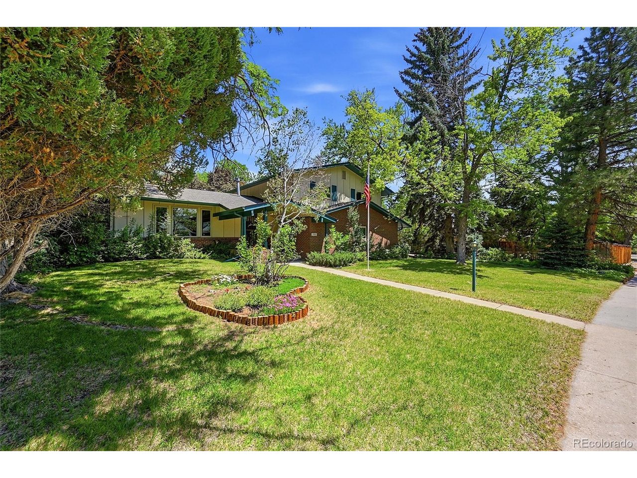 Photo of 7582 S Ames Way Littleton CO 80128
