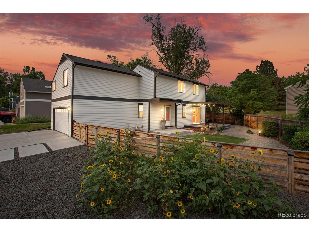 Photo of 1034 W Peakview Cir Littleton CO 80120