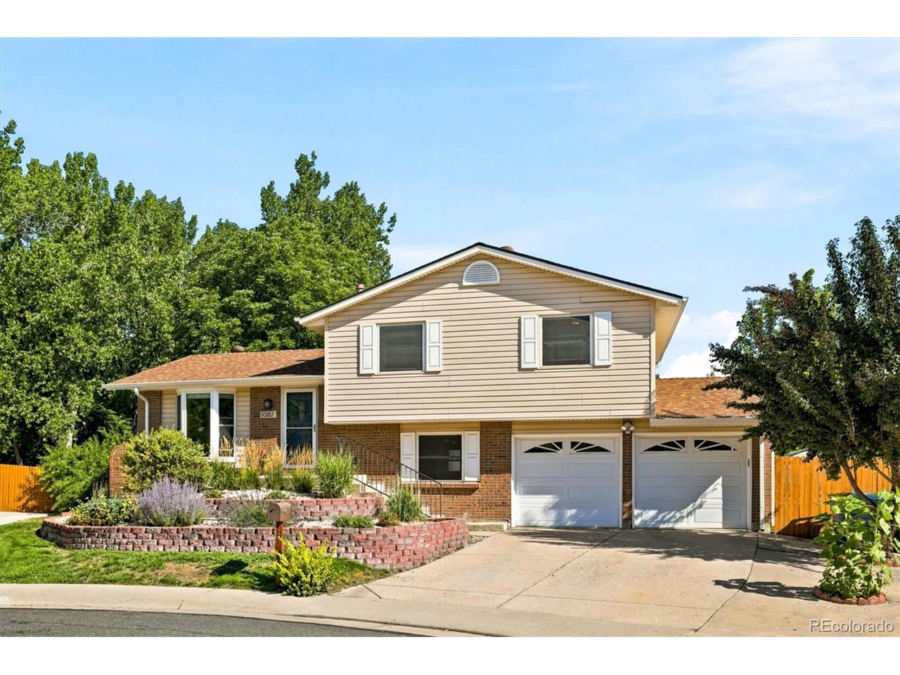 Photo of 9387 W Iowa Cir Lakewood CO 80232