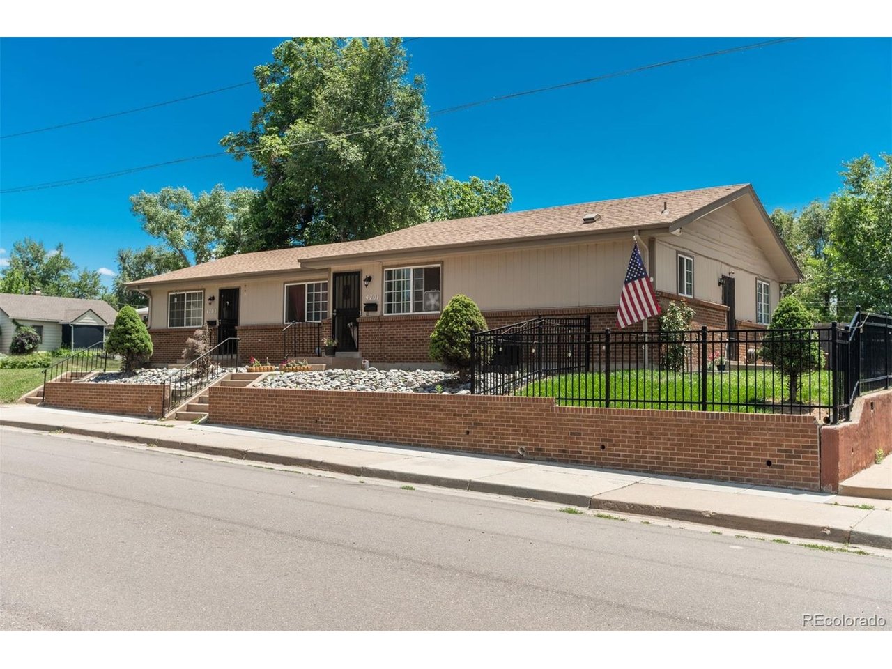 Photo of 4701 S Lincoln St Englewood CO 80113