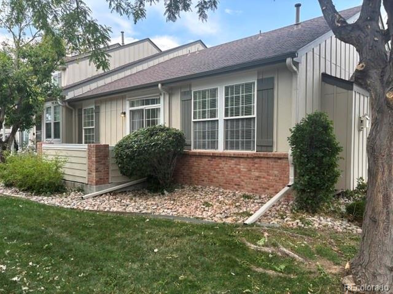 Photo of 847 S Evanston Cir Aurora CO 80012