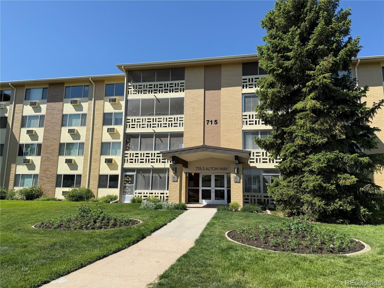 Photo of 715 S Alton Way #4B Denver CO 80247
