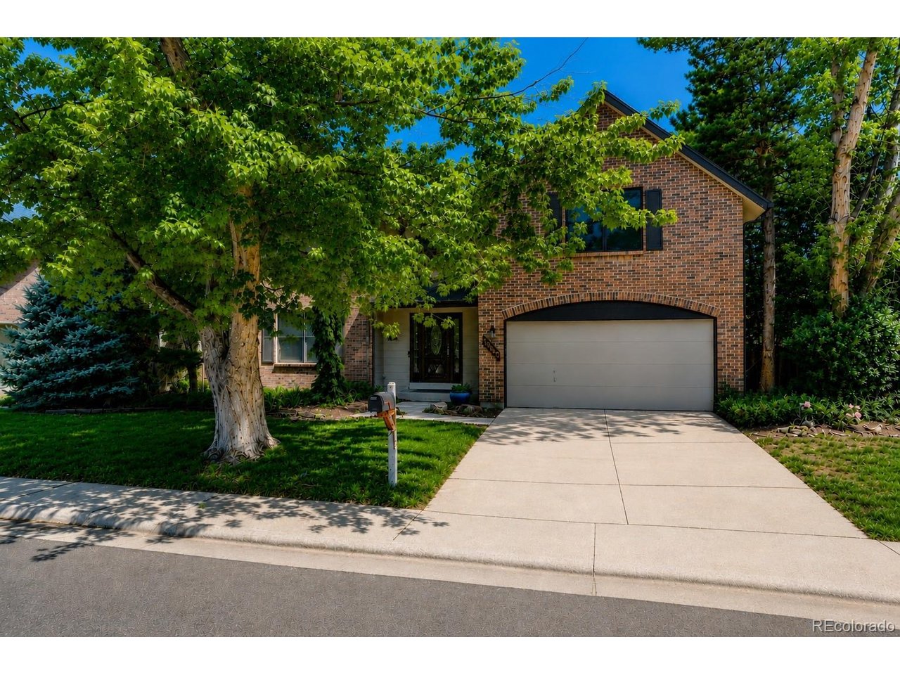 Photo of 12341 E Vassar Dr Aurora CO 80014