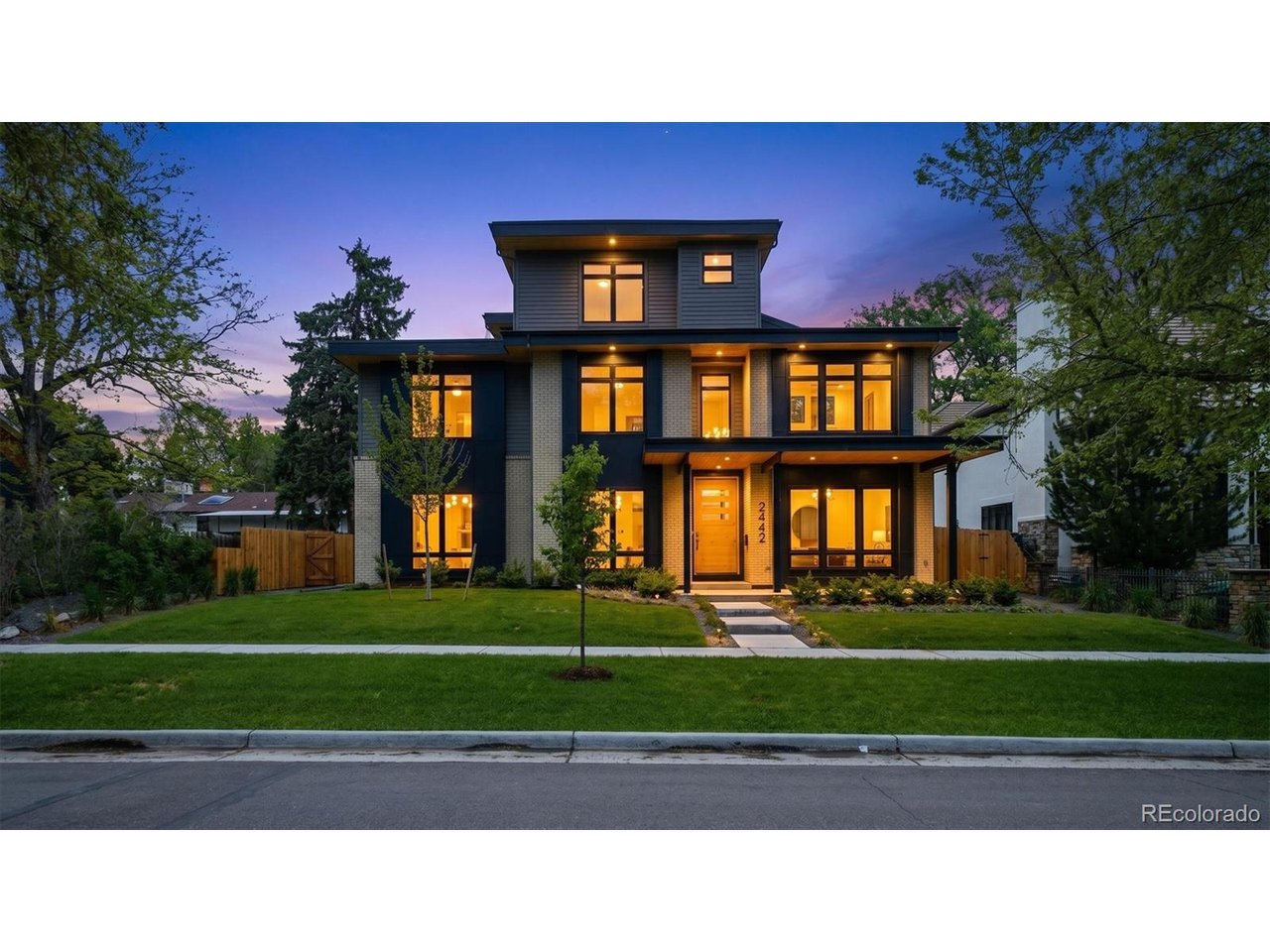 Photo of 2442 S Saint Paul St Denver CO 80210