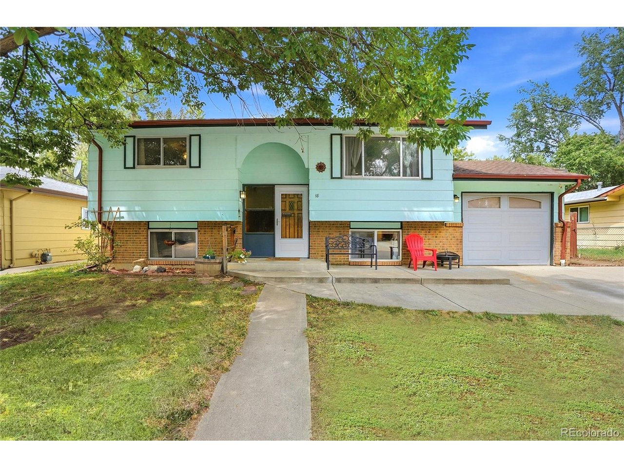 Photo of 18 Kodiak Ct Longmont CO 80504
