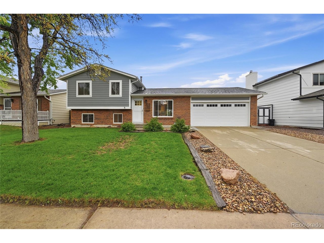 Photo of 8682 W Stanford Ave Littleton CO 80123