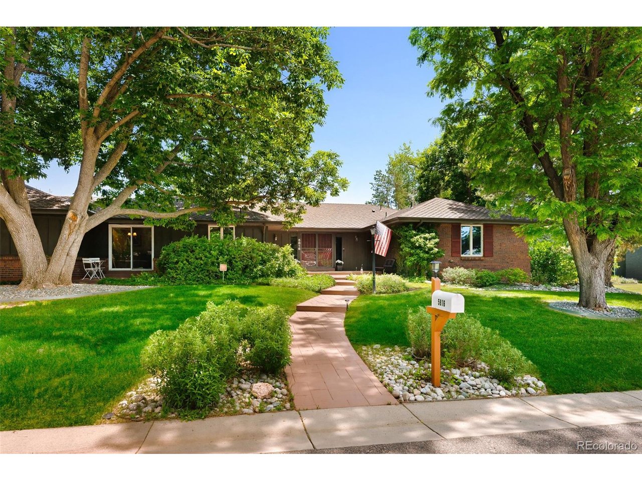 Photo of 5816 S Lupine Dr Littleton CO 80123