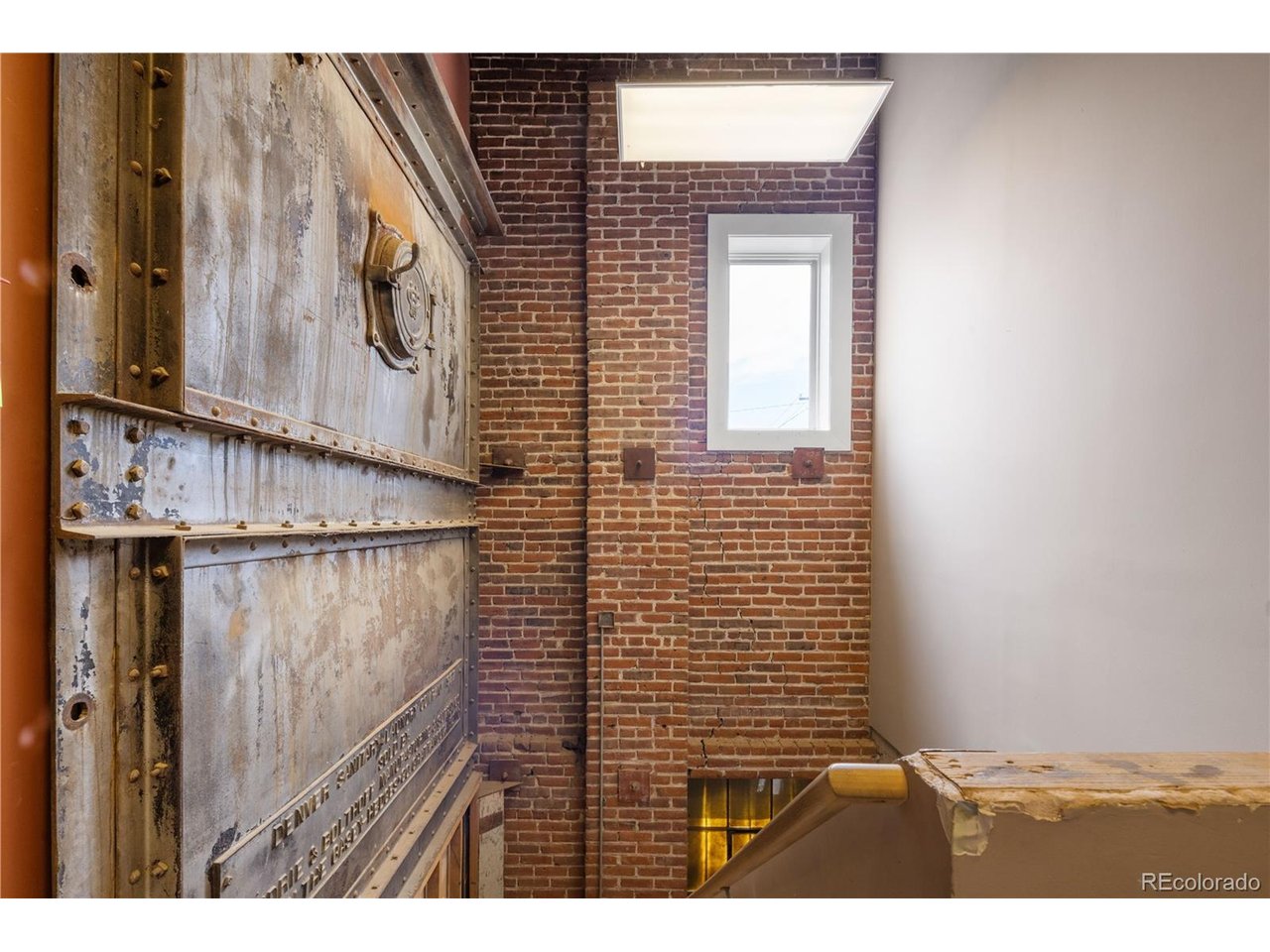 Photo of 800 W 8th Ave #204 Denver CO 80204
