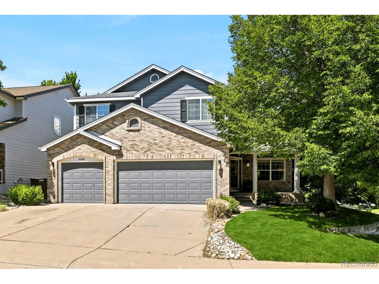 Photo of 10069 Eagle Valley Way Littleton CO 80129