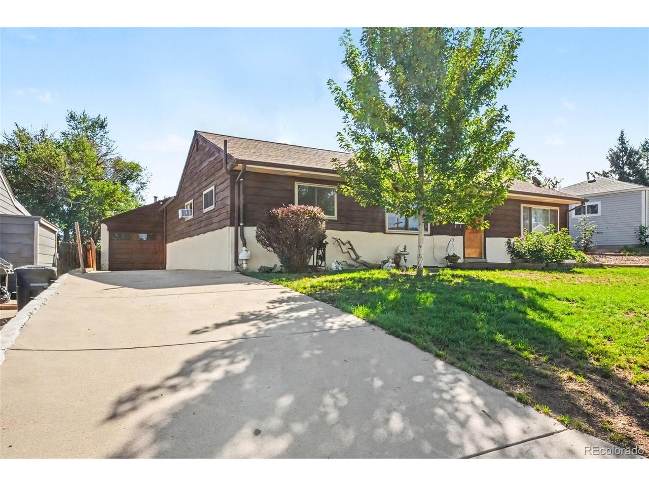 Photo of 1830 S Newton St Denver CO 80219