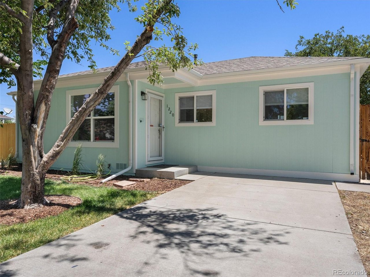 Photo of 1220 Ulster St Denver CO 80220