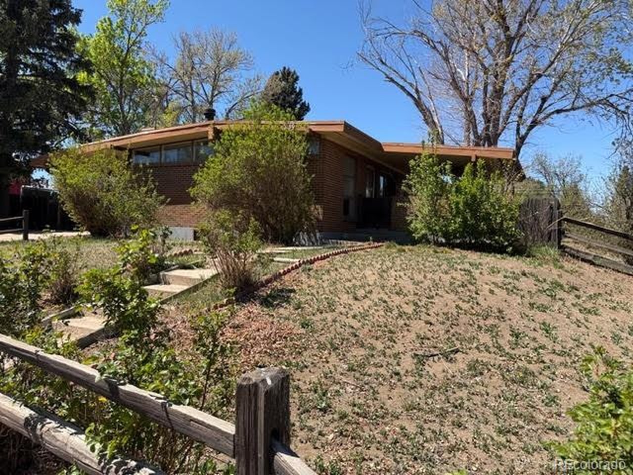 Photo of 3159 E Maplewood Ave Centennial CO 80121