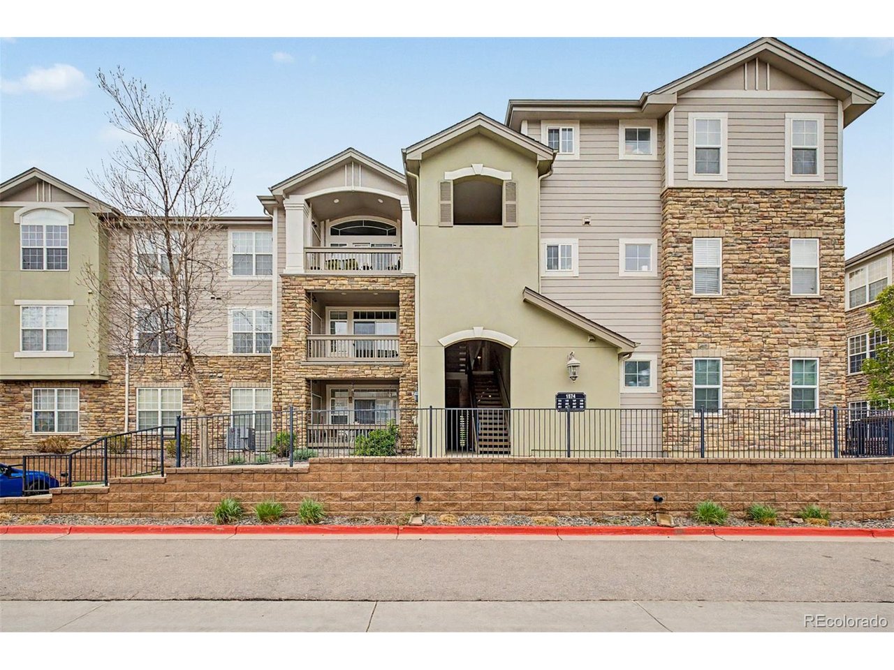 Photo of 1574 Olympia Cir #202 Castle Rock CO 80104