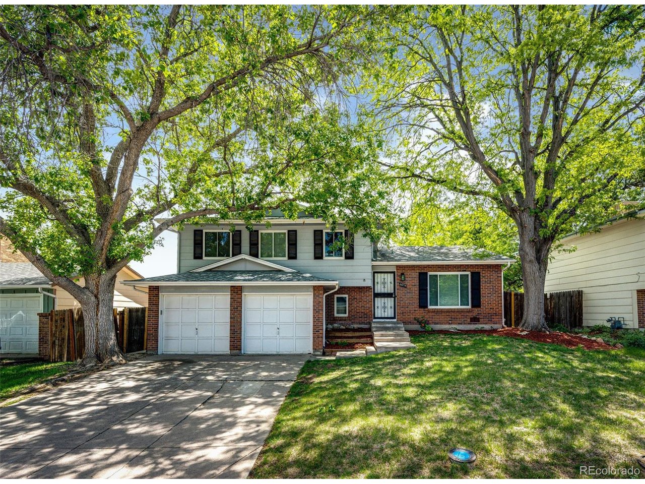 Photo of 4674 S Estes St Littleton CO 80123
