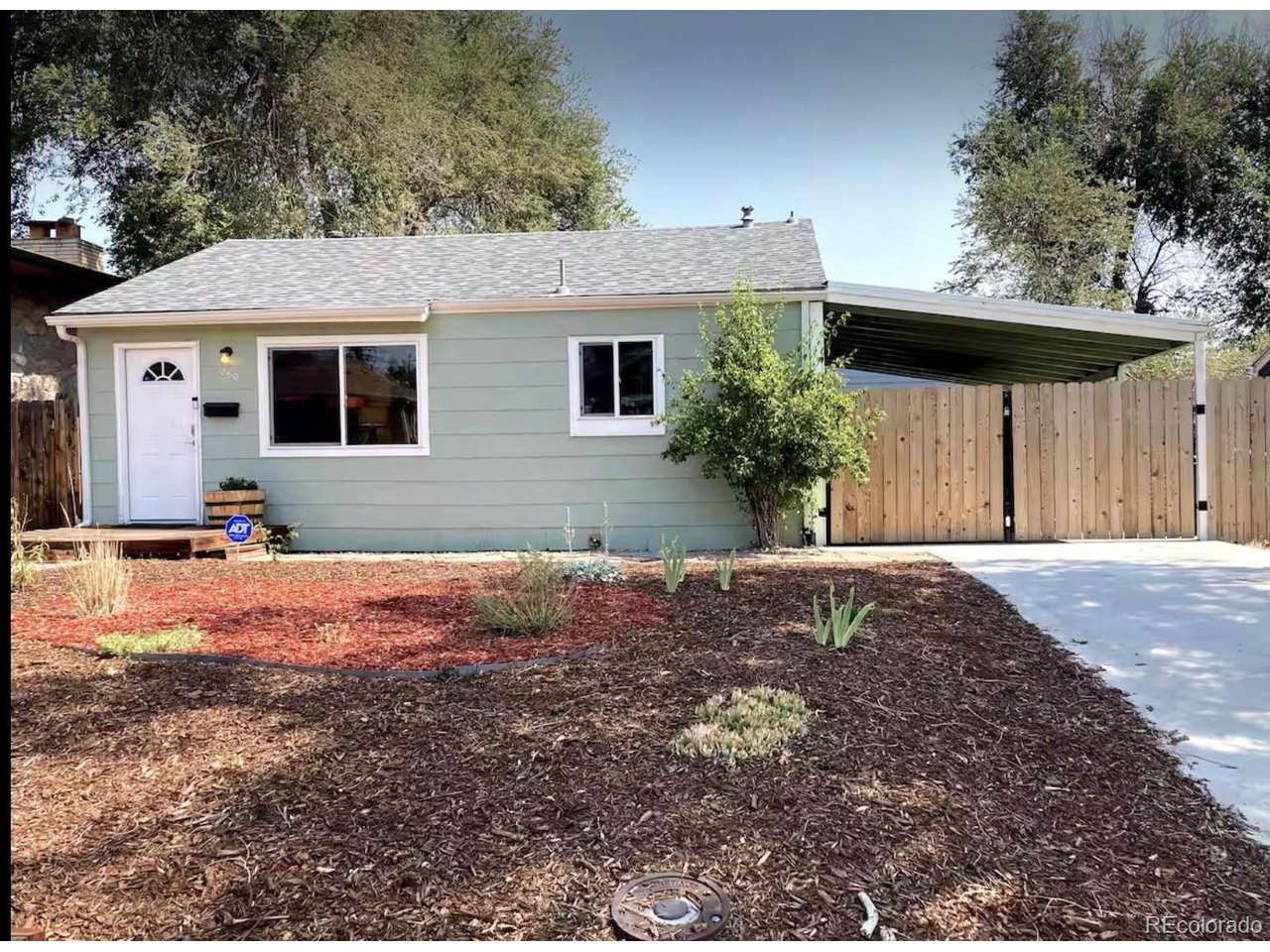 Photo of 250 S Zenobia St Denver CO 80219