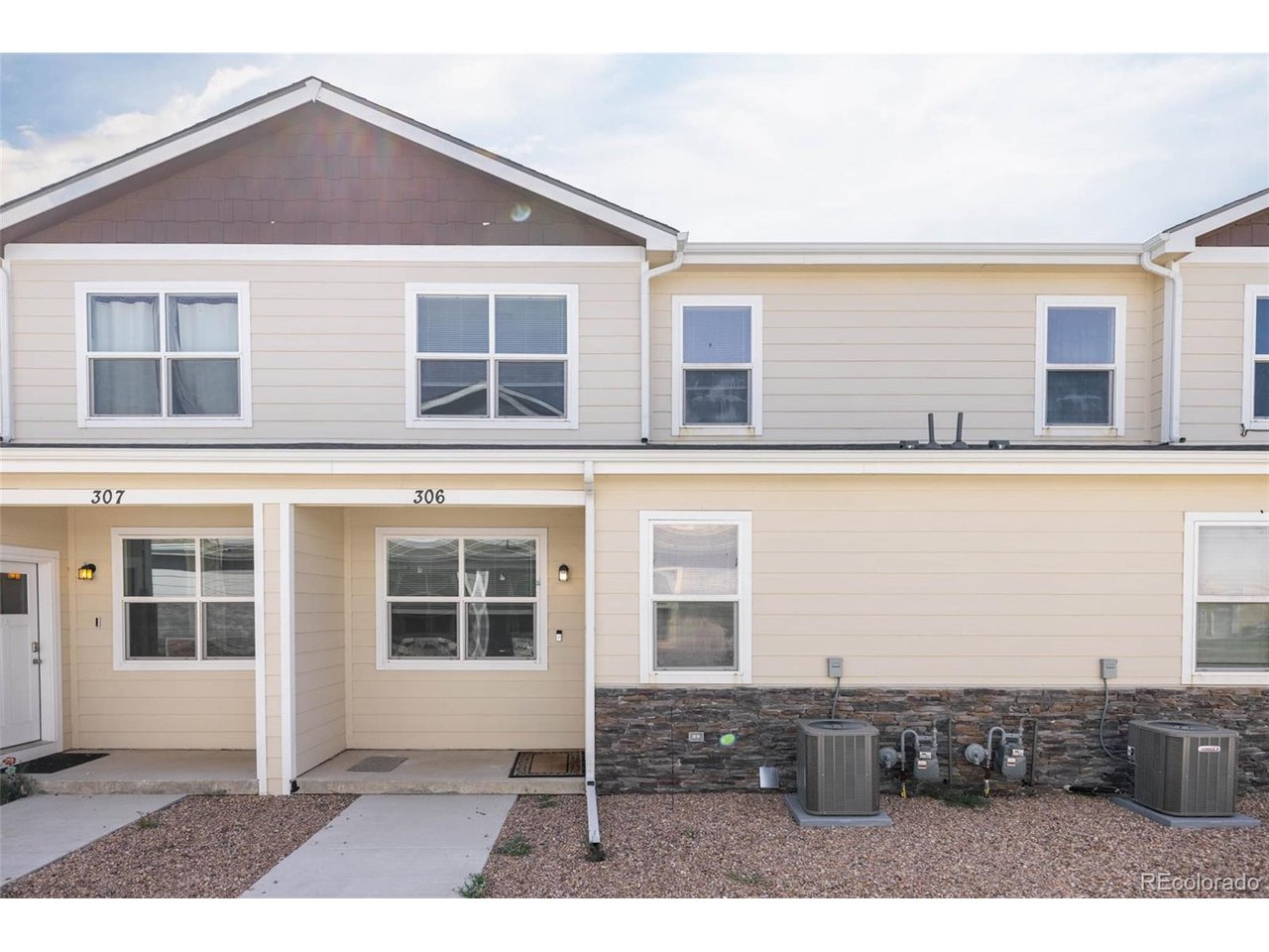 Photo of 306 S 4th Ct Deer Trail CO 80105
