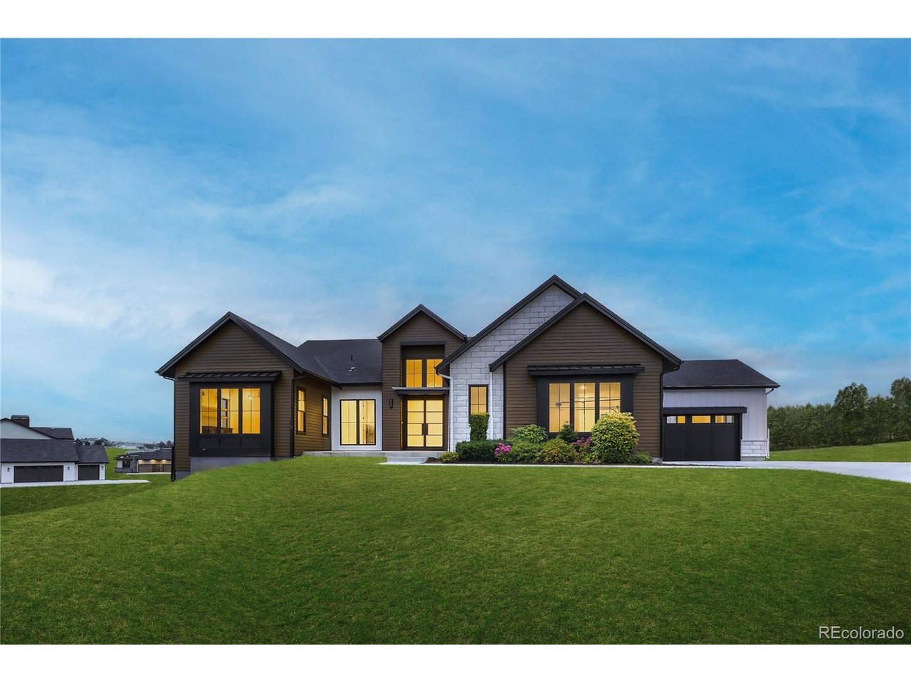 Photo of 14455 Anvil Cir Golden CO 80403