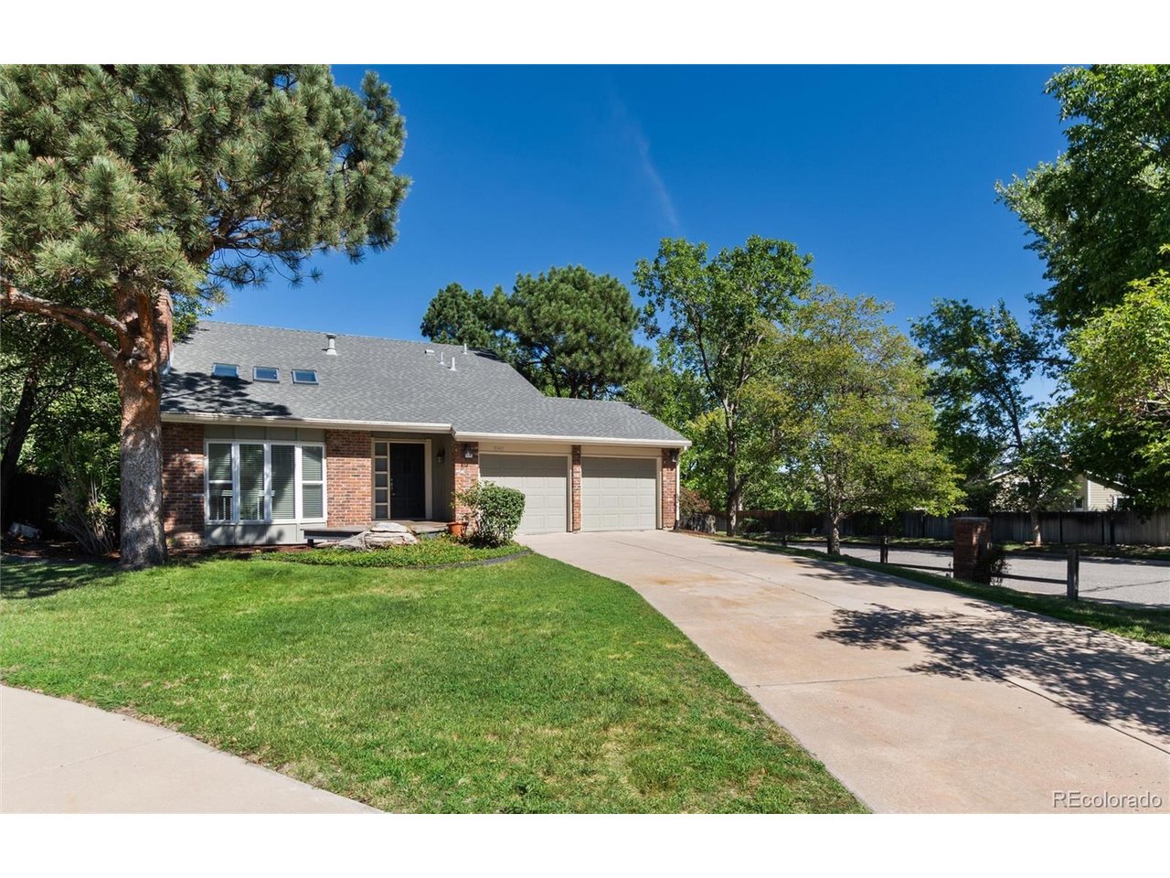 Photo of 8145 S Syracuse St Centennial CO 80112