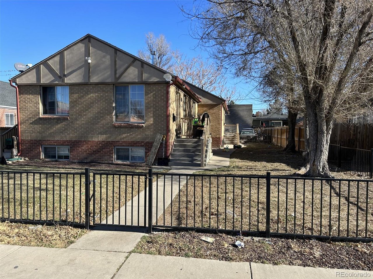 Photo of 1480 Boston St Aurora CO 80010