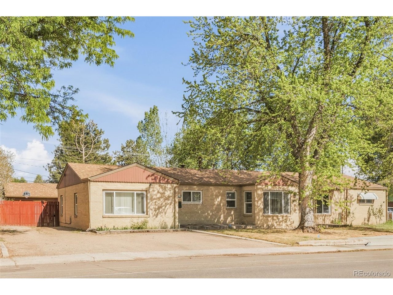 Photo of 1506 Collyer St Longmont CO 80501