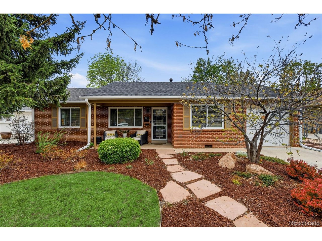 Photo of 221 Oneida St Denver CO 80220