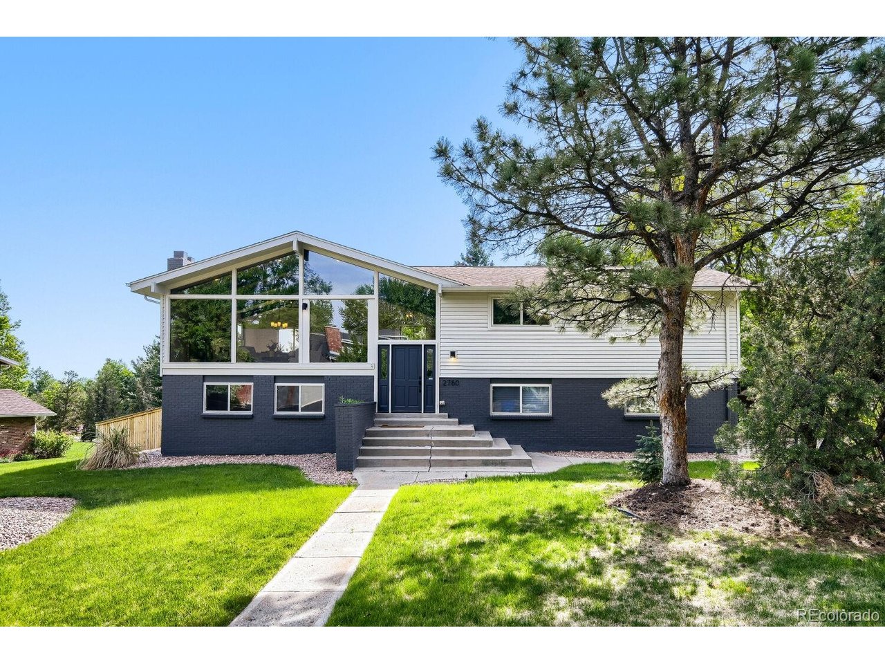 Photo of 2780 Juniper Dr Golden CO 80401