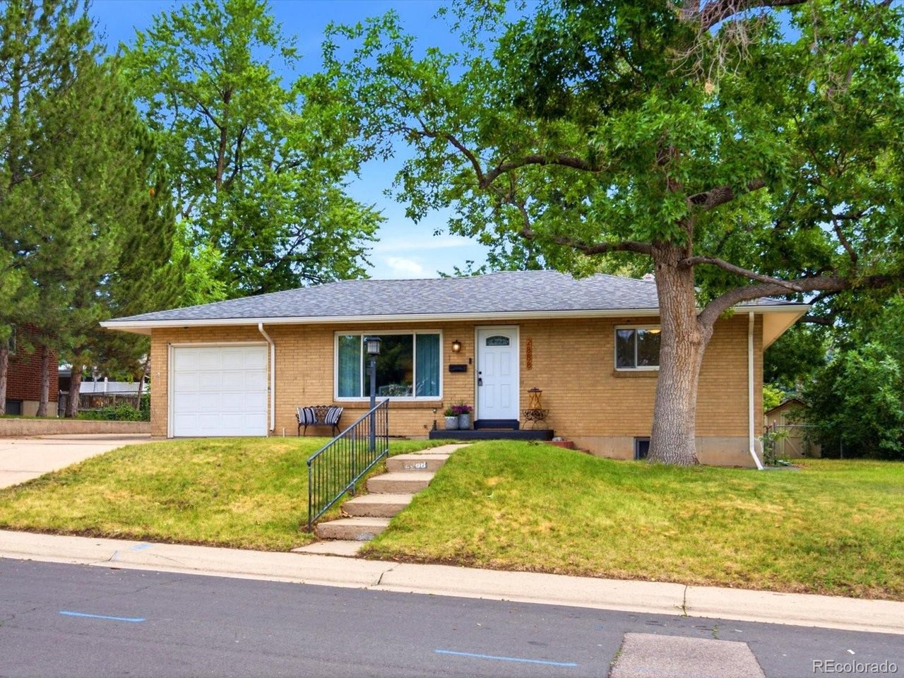 Photo of 2888 S Zurich Ct Denver CO 80236