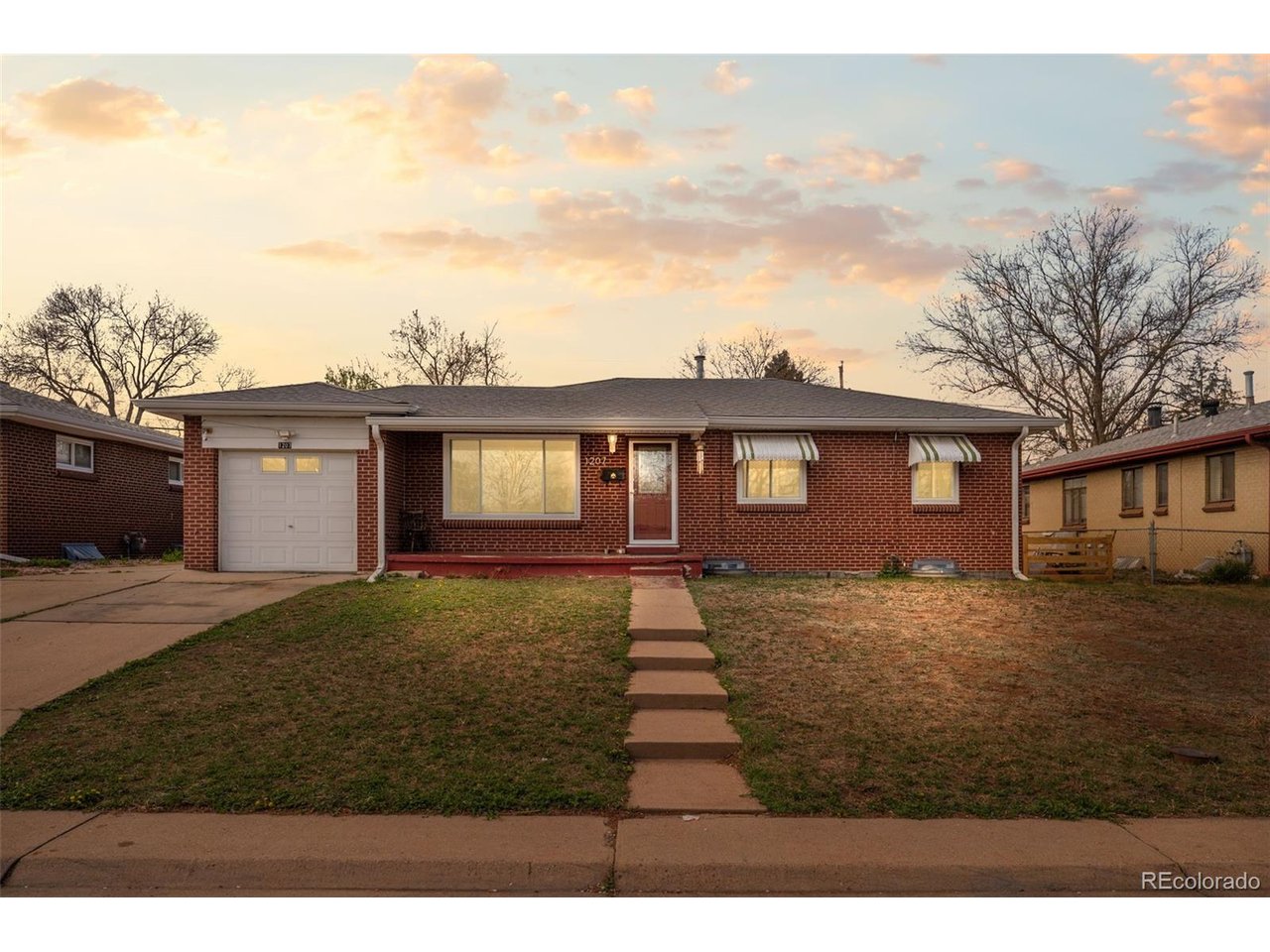 Photo of 1207 S Gray St Lakewood CO 80232