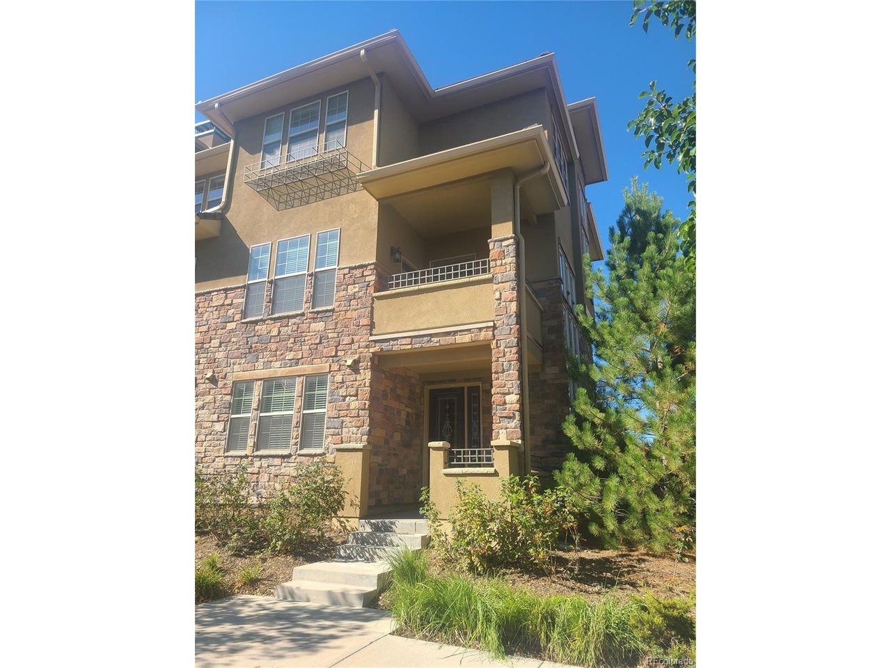 Photo of 7839 Inverness Blvd Englewood CO 80112
