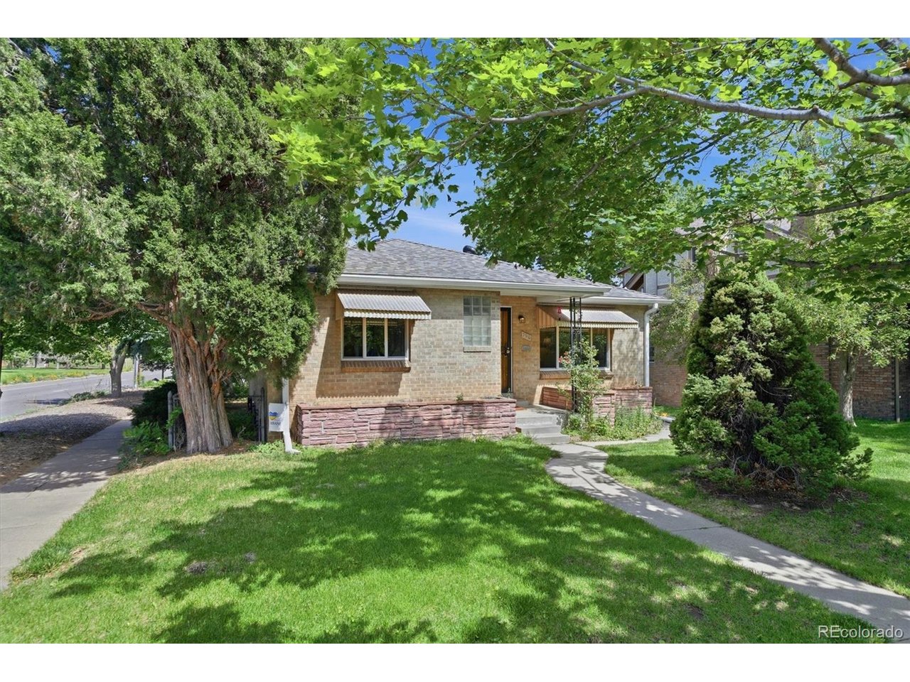 Photo of 790 Elizabeth St Denver CO 80206